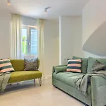 Apartment Beach Apartment Stanici Stanici